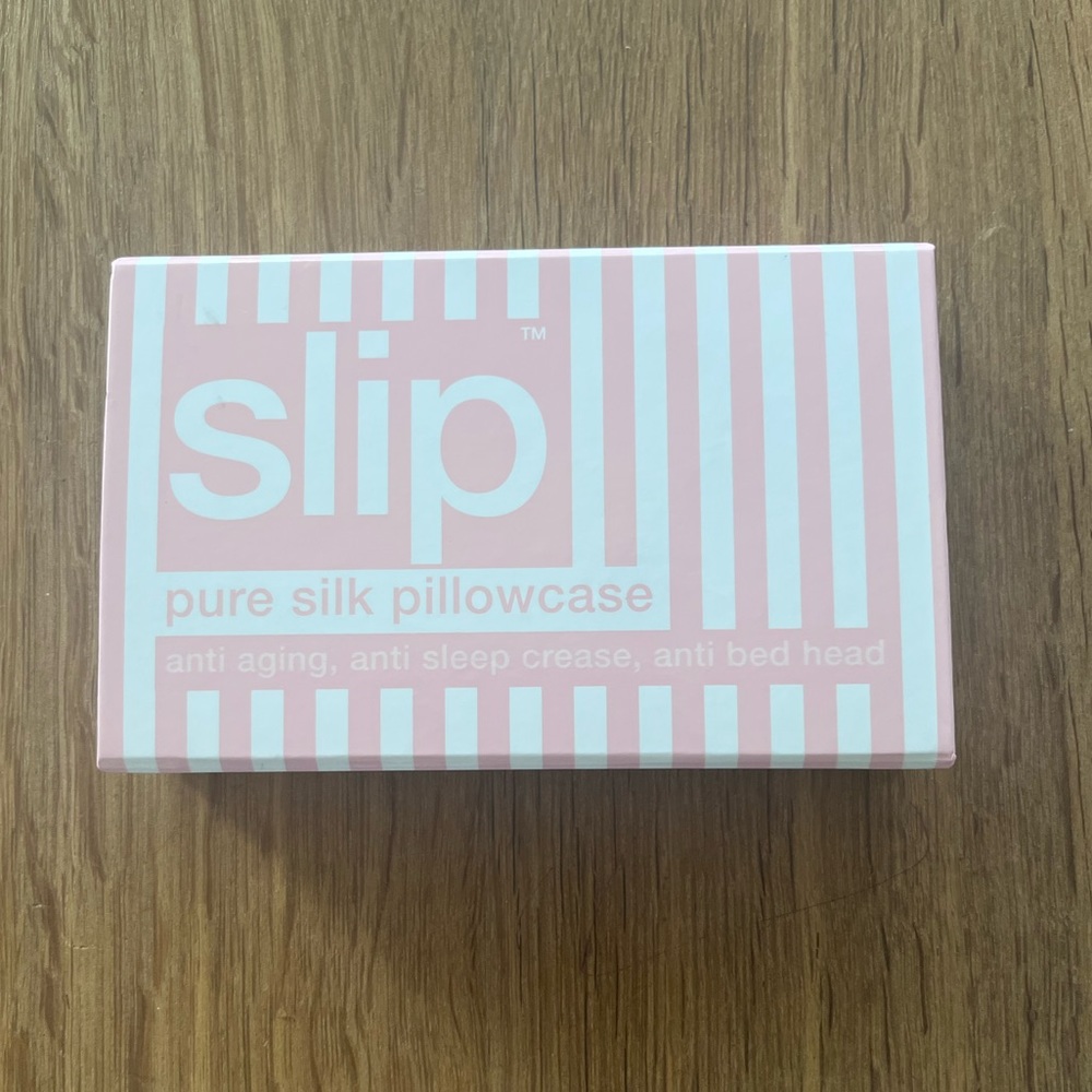 Brand new Slip silk pillowcase